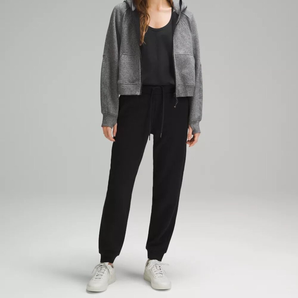 Lululemon Scuba High-Rise Jogger black sz 4